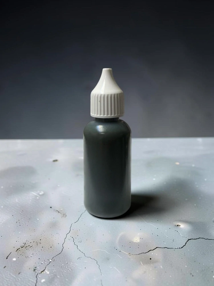 RyvaLures Tekutá barva do plastizolu Motoroil – 30ml